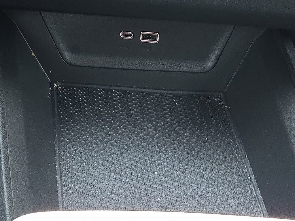 Used 2026 Chevrolet Equinox LT w/ Convenience Package II image 31