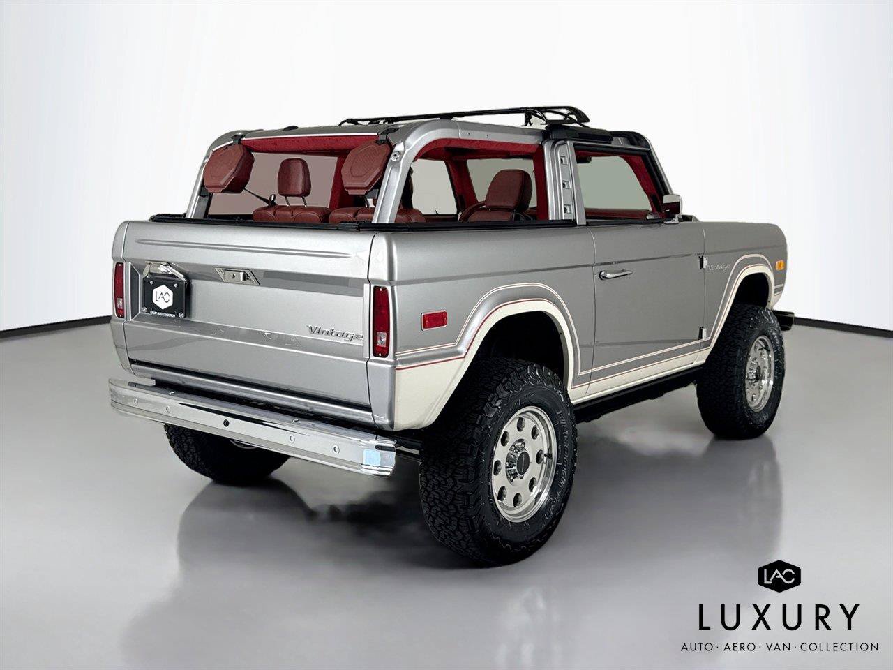 Used 2025 Ford Bronco Badlands AWD/4WD image 6