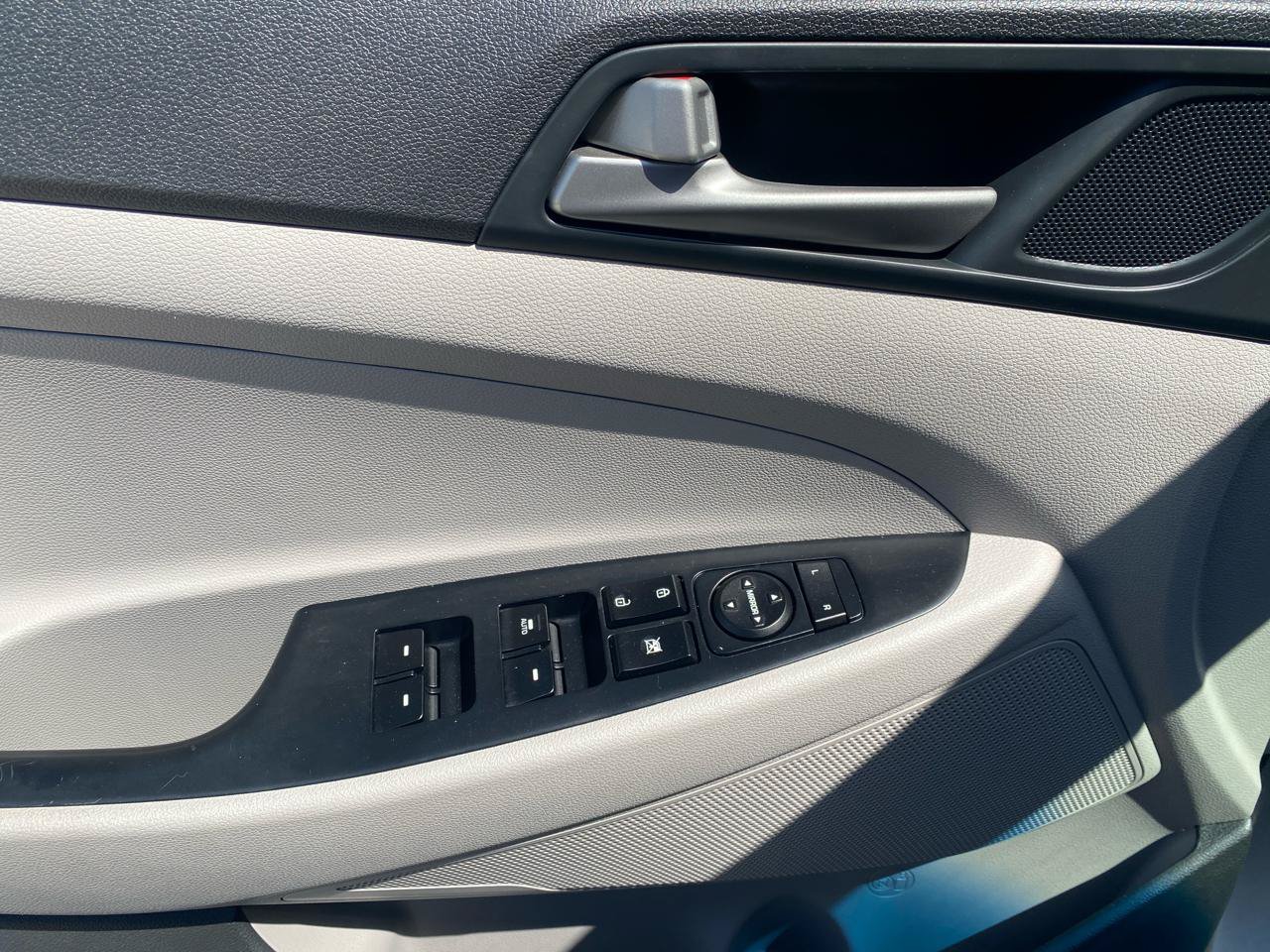 Used 2018 Hyundai Tucson SEL AWD/4WD image 17
