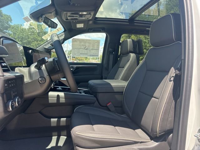 New 2025 Chevrolet Suburban Premier image 31