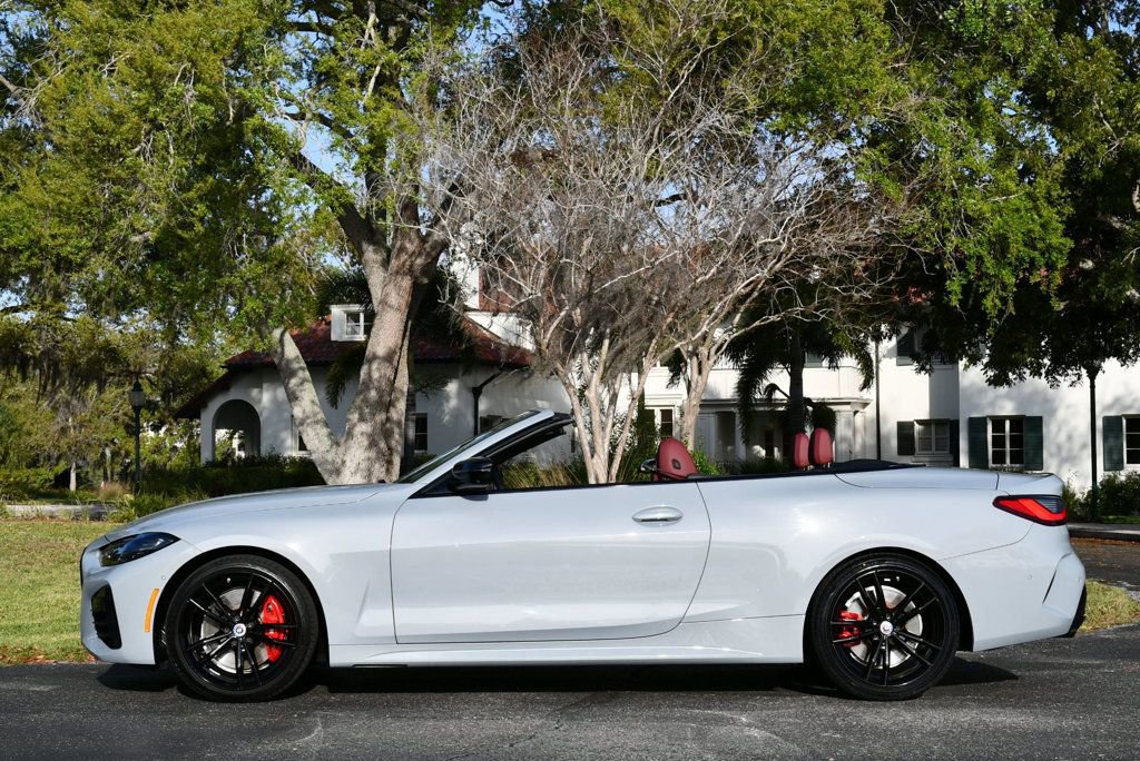 Used 2023 BMW M440i Convertible w/ Premium Package image 32