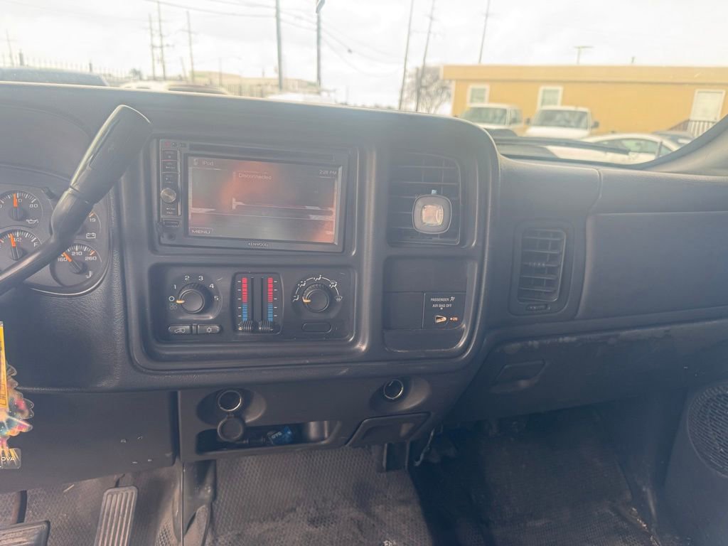 Used 2005 Chevrolet Silverado 2500 W/T image 10