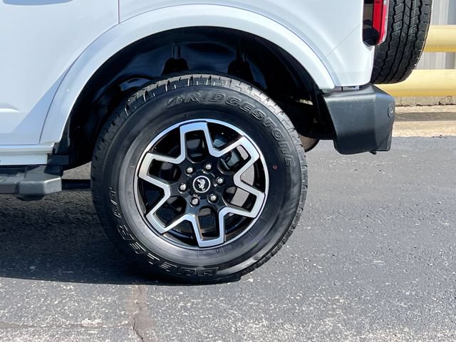 Used 2023 Ford Bronco Outer Banks AWD/4WD image 19