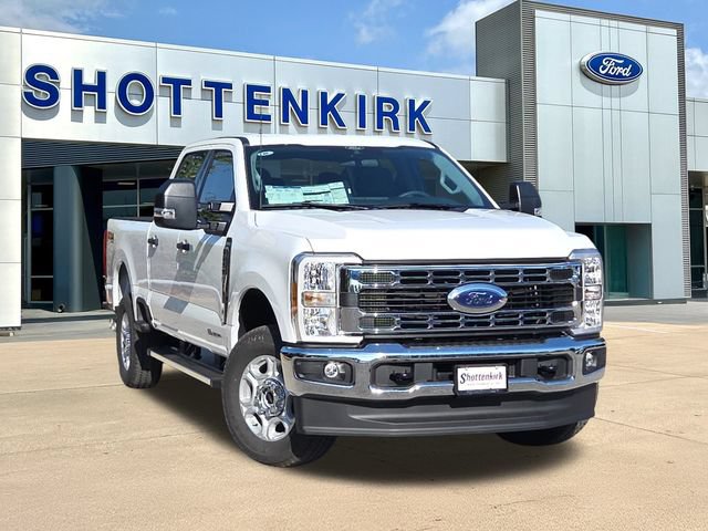 New 2026 Ford F250 XLT w/ FX4 Off-Road Package