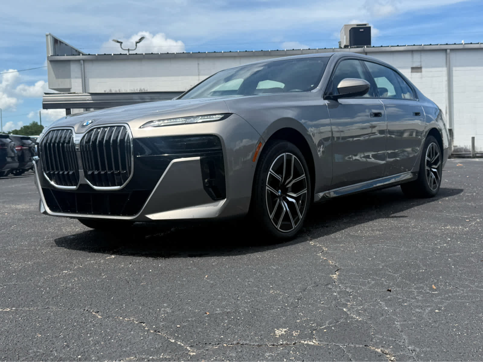 Used 2026 BMW 740i xDrive AWD/4WD image 4
