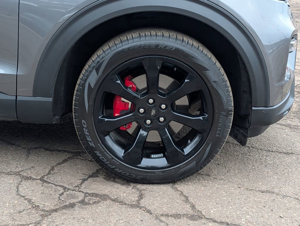 Certified 2024 Ford Explorer ST w/ Equipment Group 401A AWD/4WD image 7