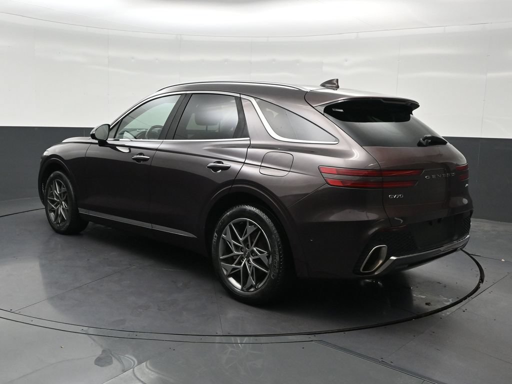 Used 2022 Genesis GV70 2.5T w/ Advanced Package AWD/4WD image 3