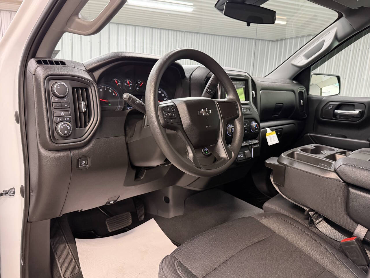 Used 2023 Chevrolet Silverado 1500 Custom Trail Boss w/ LPO, Dark Essentials Package AWD/4WD image 31