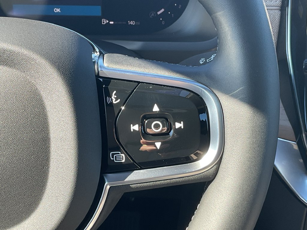 New 2027 Volvo XC90 B6 Plus AWD/4WD image 24
