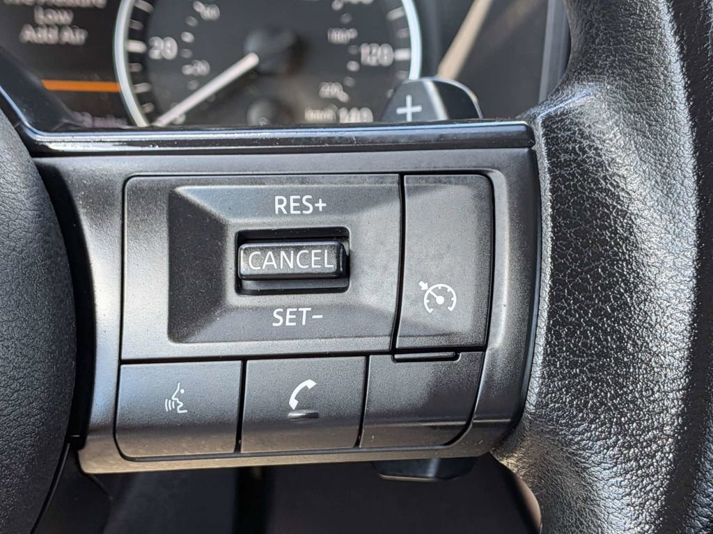 Used 2024 Nissan Rogue S FWD image 26