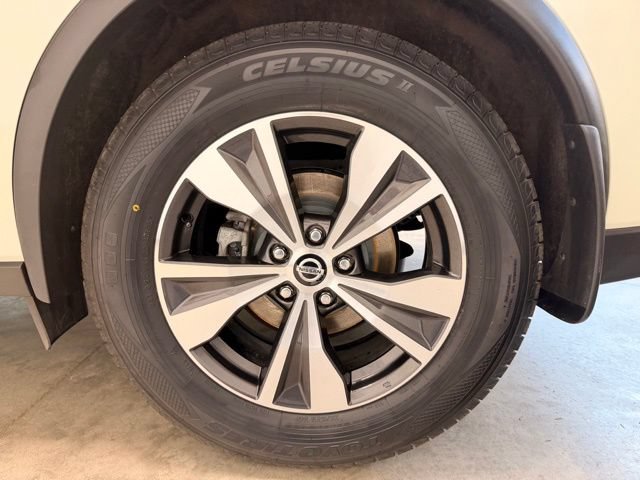 Used 2022 Nissan Murano SV AWD/4WD image 10