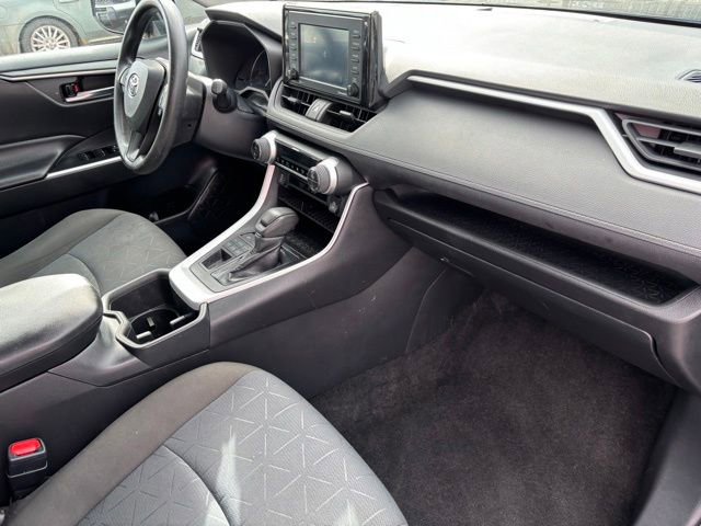 Used 2022 Toyota RAV4 XLE image 24