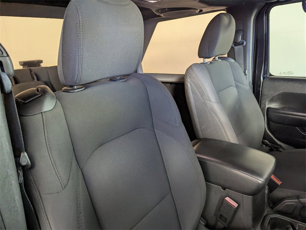 Used 2021 Jeep Wrangler Sport image 29