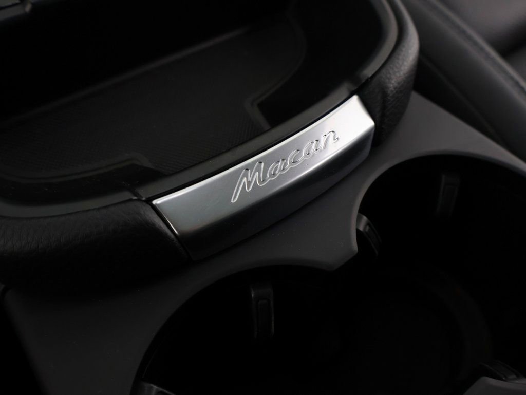 Certified 2023 Porsche Macan S image 18
