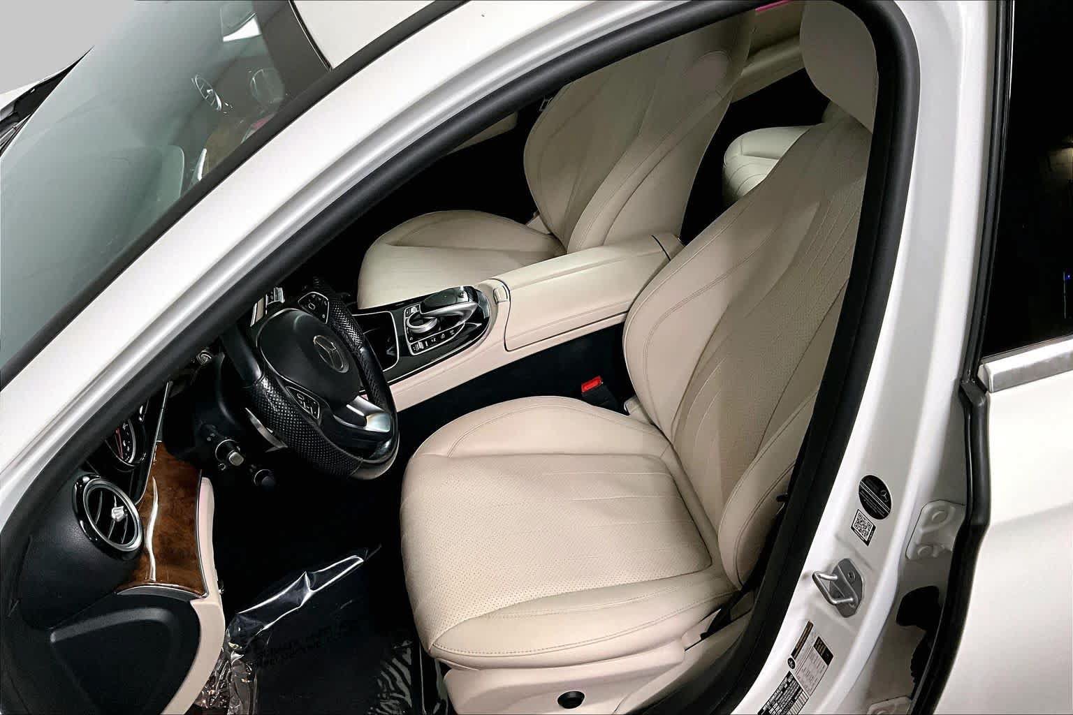 Certified 2017 Mercedes-Benz E 300 4MATIC image 9