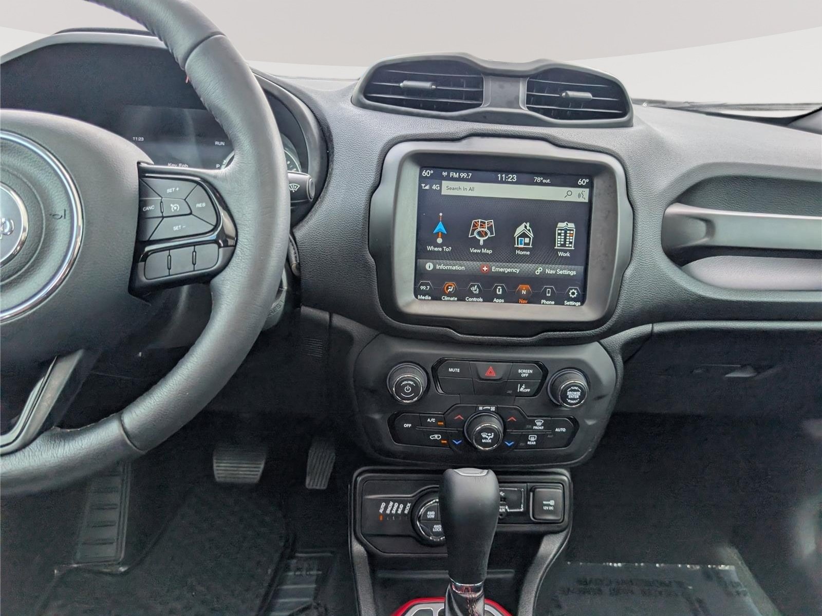 Used 2022 Jeep Renegade Trailhawk w/ Sun/Sound Group AWD/4WD image 18