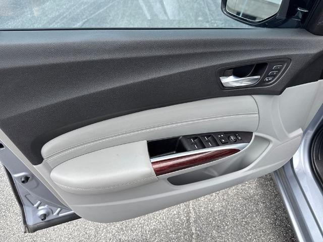 Used 2015 Acura TLX w/ Technology Package FWD image 7