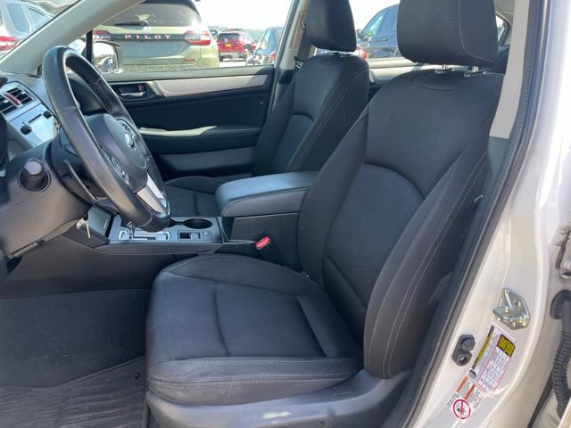 Used 2015 Subaru Legacy 2.5i Premium w/ Moonroof Package AWD/4WD image 9