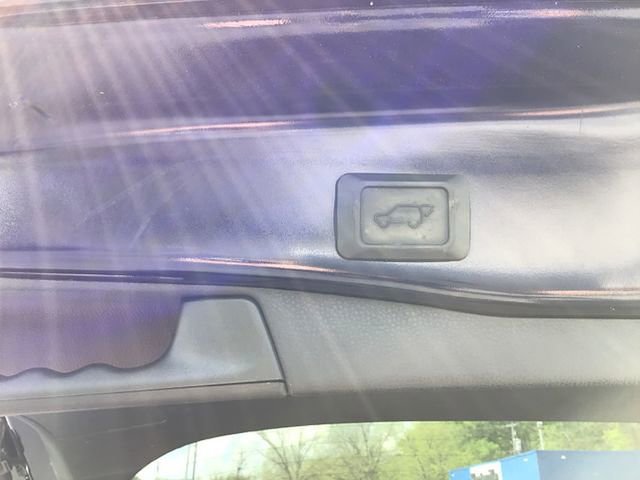 Used 2020 Toyota RAV4 XLE Premium image 36