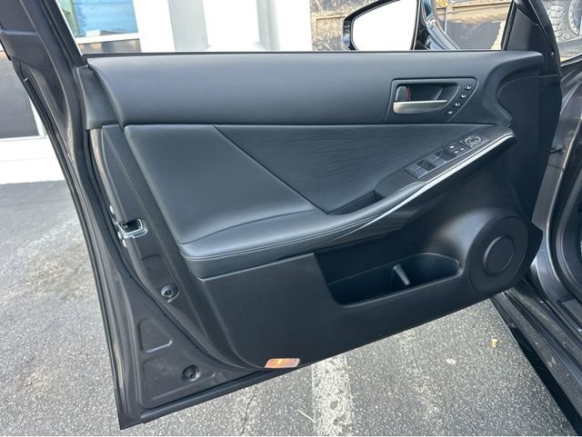 Used 2023 Lexus IS 350 F Sport w/ Navigation Package image 36