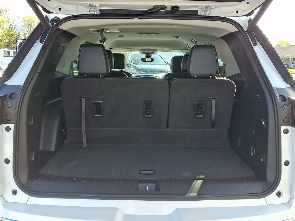 Used 2021 Chevrolet Traverse Premier AWD/4WD image 32