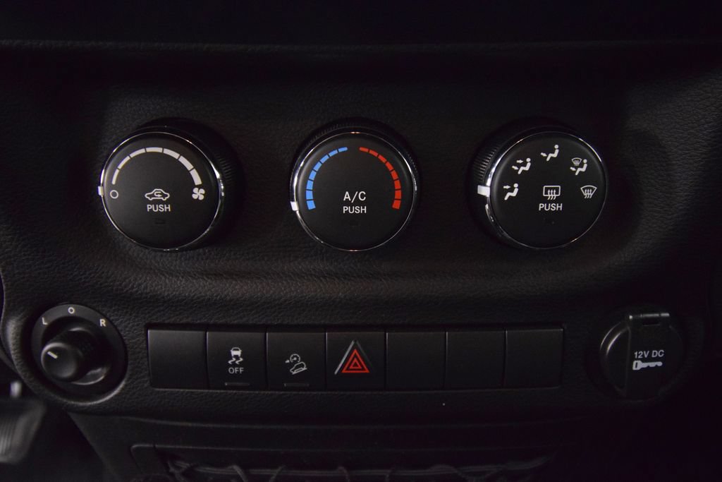 Used 2012 Jeep Wrangler Sport AWD/4WD image 22