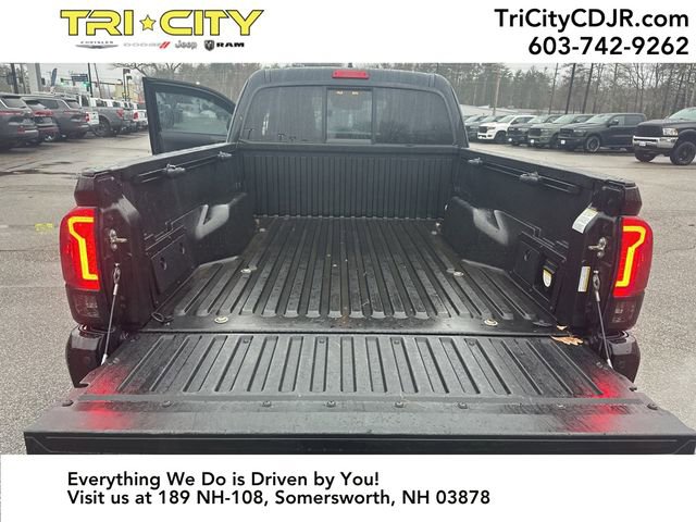 Used 2018 Toyota Tacoma TRD Sport w/ Technology Package image 27