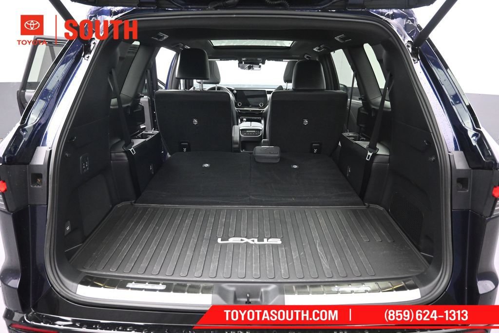 Used 2026 Lexus TX 500h AWD w/ Technology Package image 36