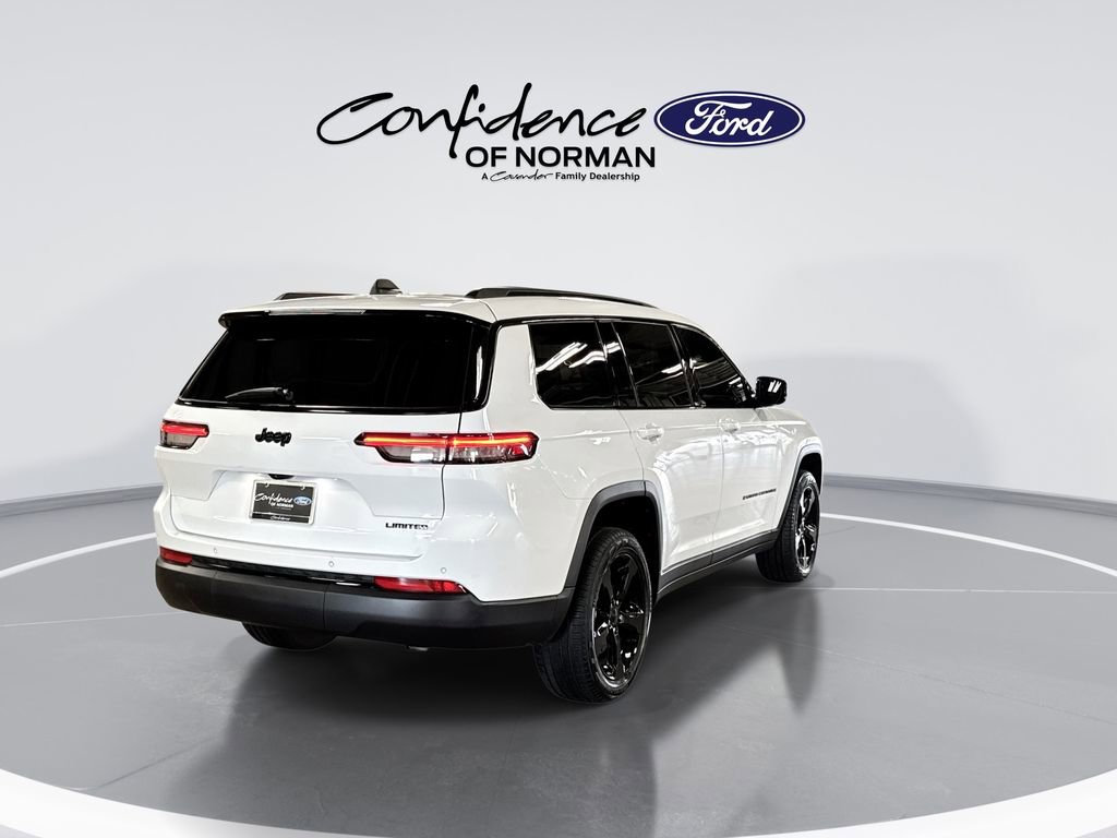 Used 2024 Jeep Grand Cherokee L Limited w/ Black Appearance Package image 8
