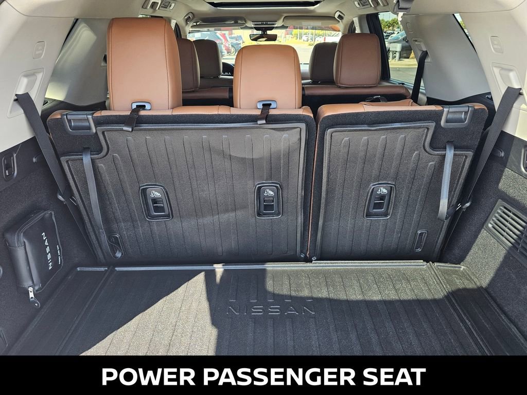Used 2025 Nissan Pathfinder Platinum w/ Cargo Package image 12