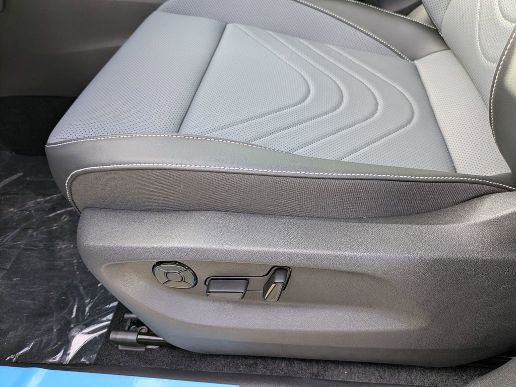 New 2026 Volkswagen Tiguan SE R-Line image 14