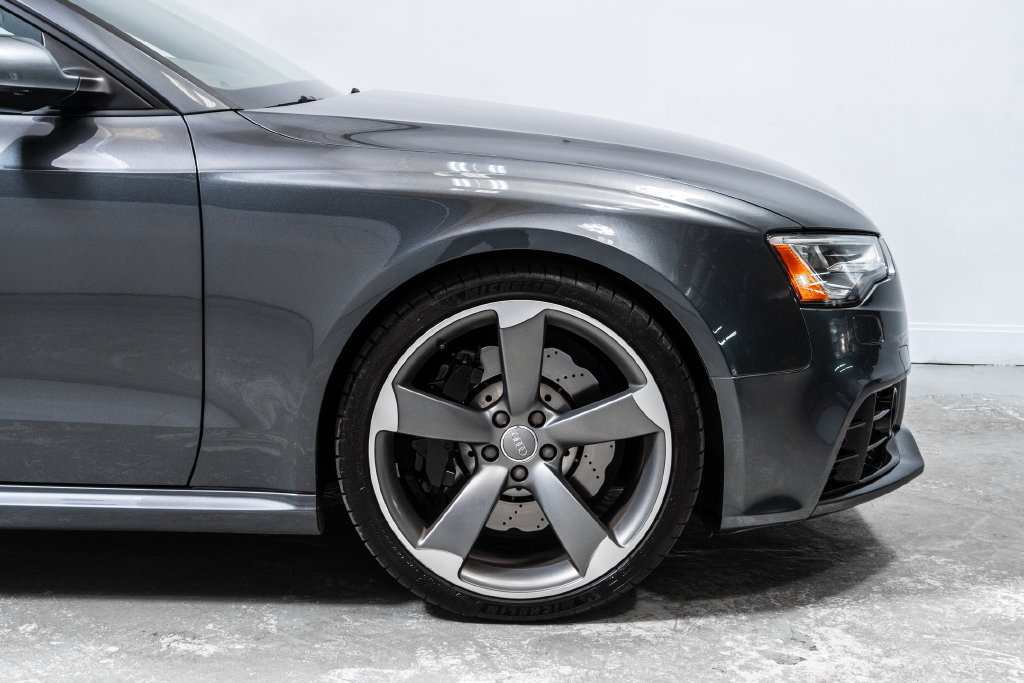 Used 2013 Audi RS 5 Coupe w/ Audi MMI Navigation Plus Pkg AWD/4WD image 12