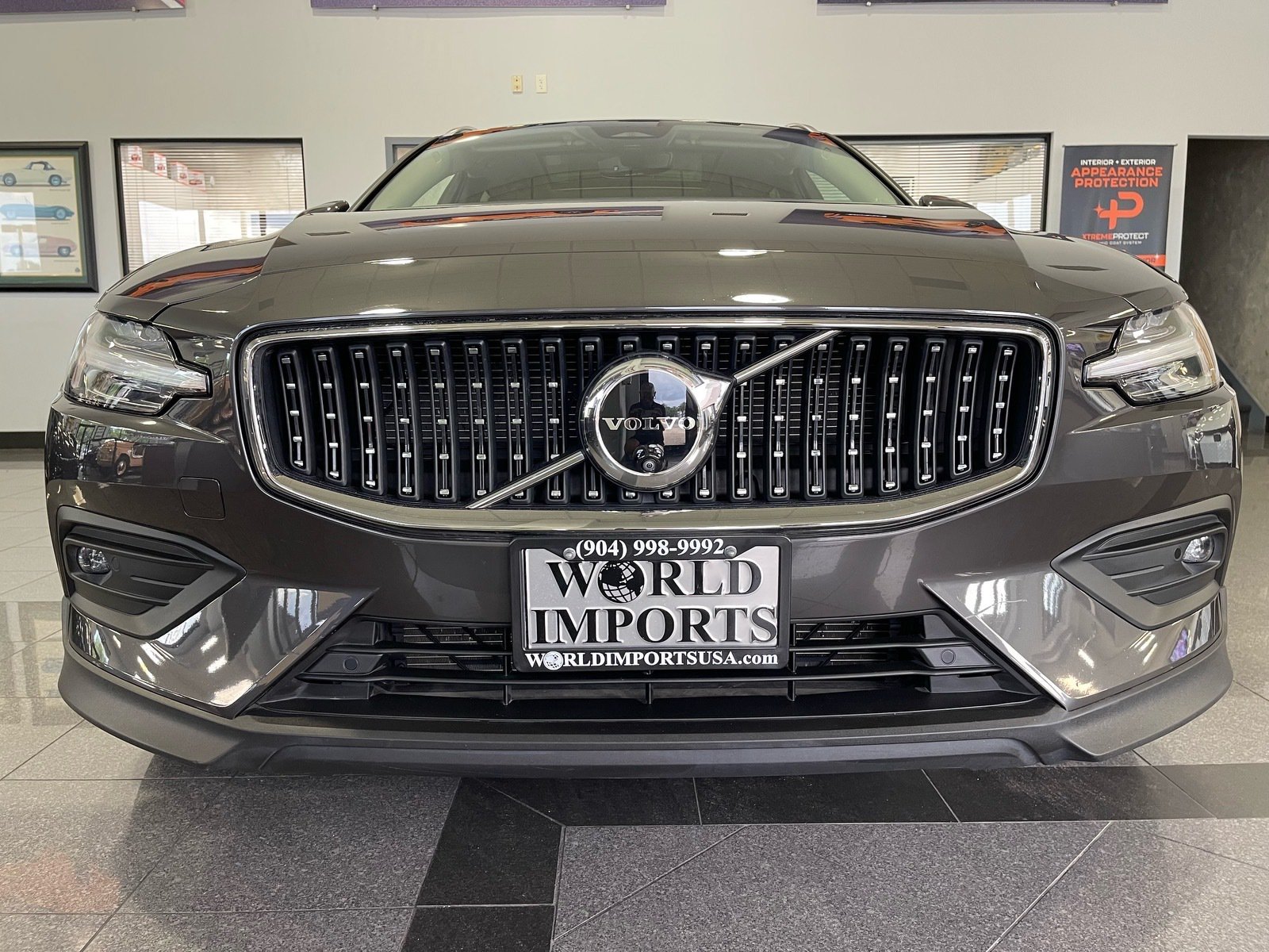 Used 2024 Volvo V60 B5 Cross Country Ultimate AWD/4WD image 8