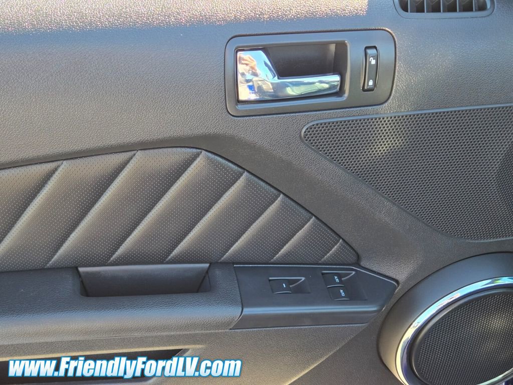 Used 2013 Ford Mustang Premium RWD image 17