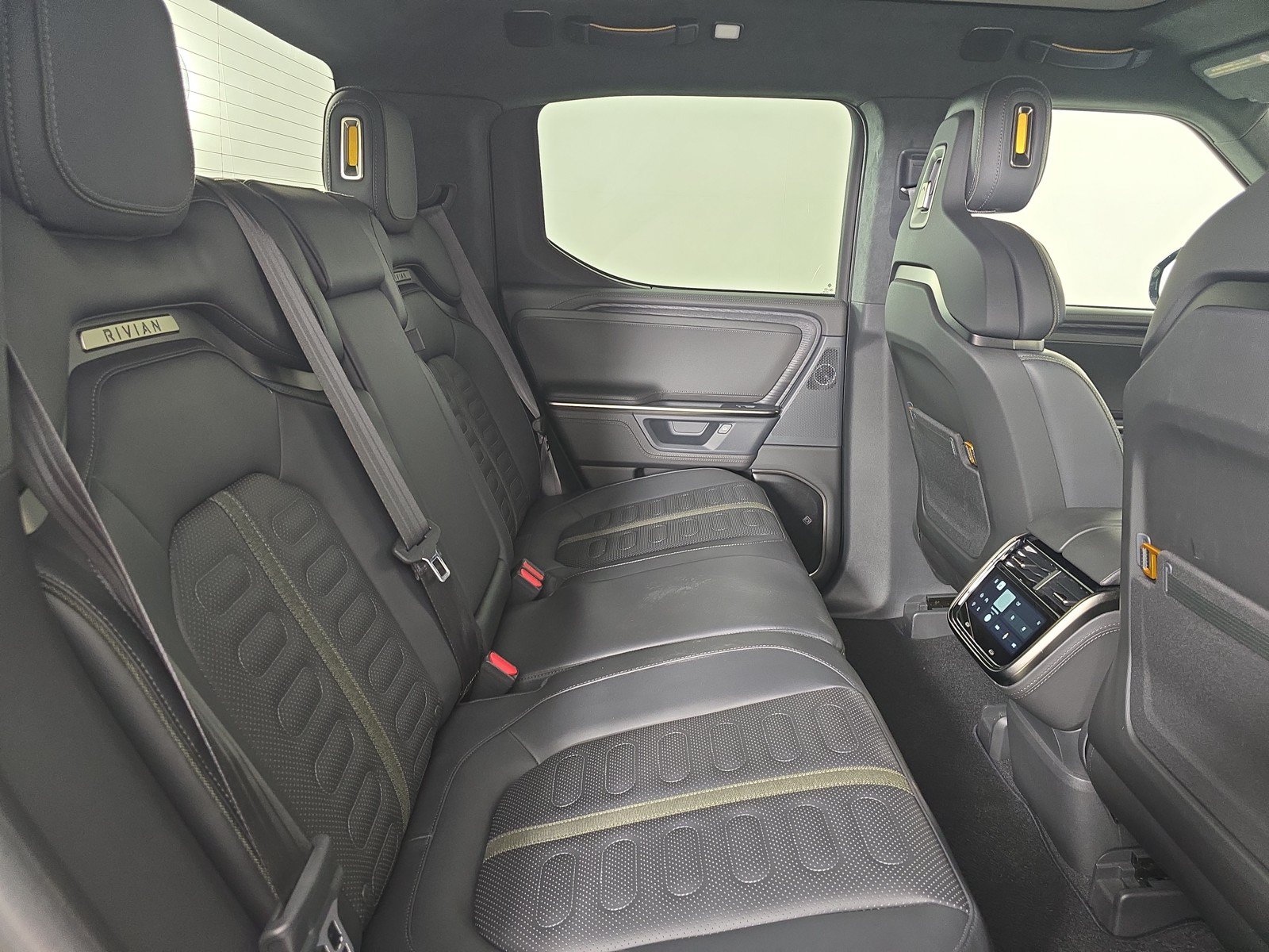 Used 2025 Rivian R1T Adventure AWD/4WD image 22