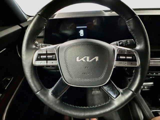 Certified 2024 Kia Telluride EX w/ EX Captain's Chair Package AWD/4WD image 11
