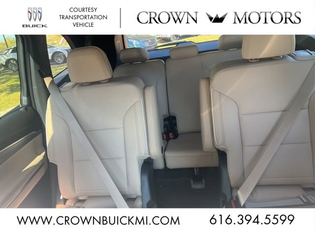 Used 2025 Buick Enclave Preferred w/ LPO, Floor Liner Package image 29