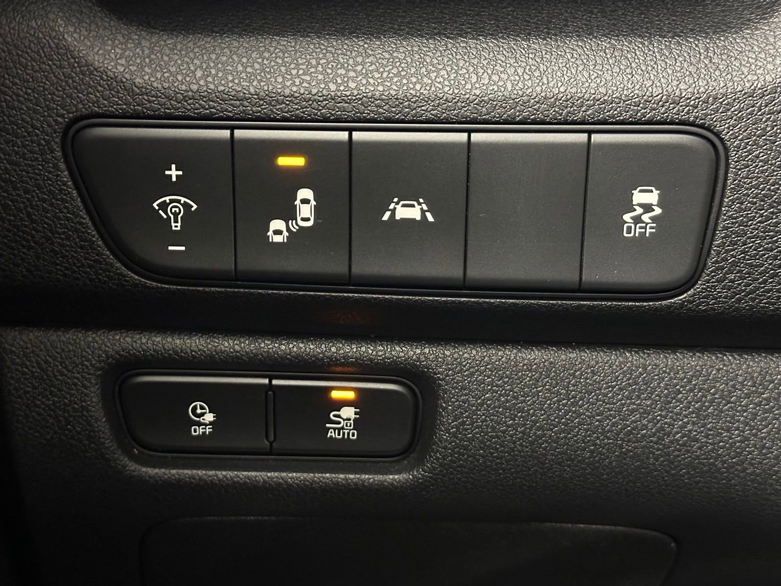 Used 2022 Kia Niro EX w/ Cold Weather Package image 36