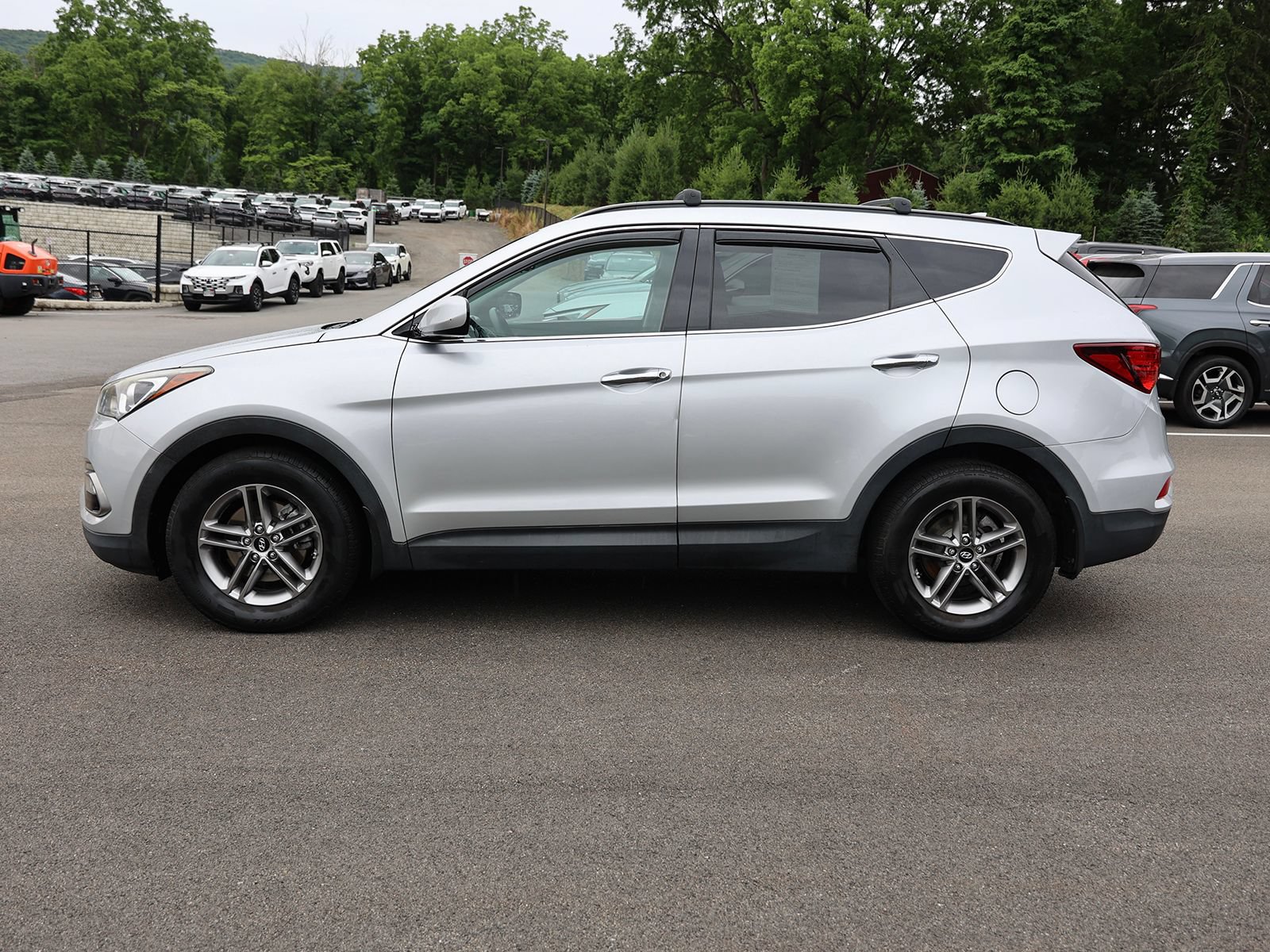 Used 2017 Hyundai Santa Fe Sport AWD/4WD image 4