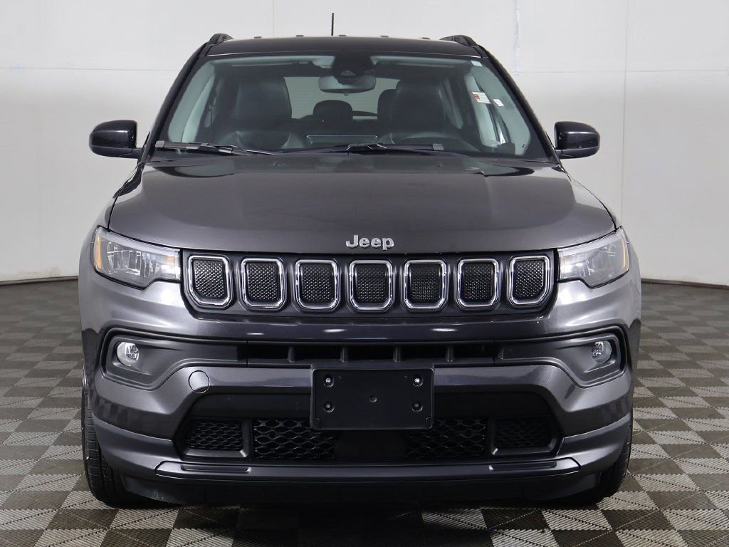 Used 2022 Jeep Compass Latitude image 8