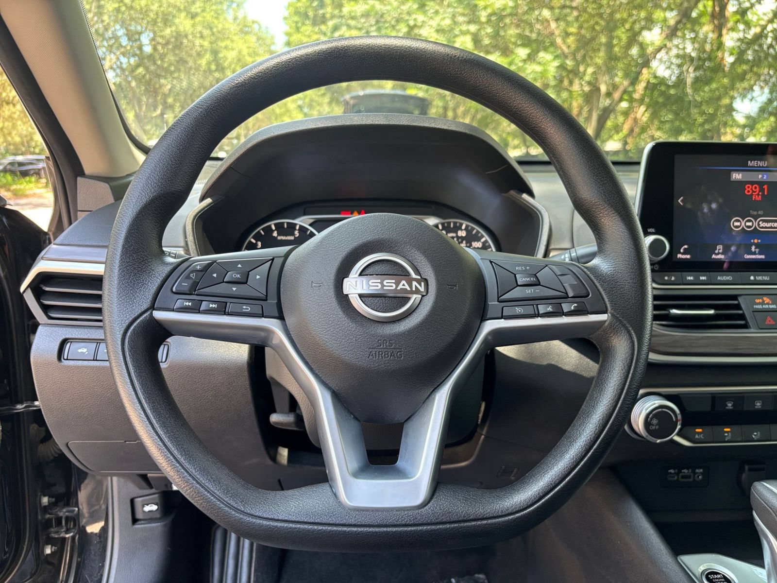 Used 2025 Nissan Altima 2.5 SV FWD image 28