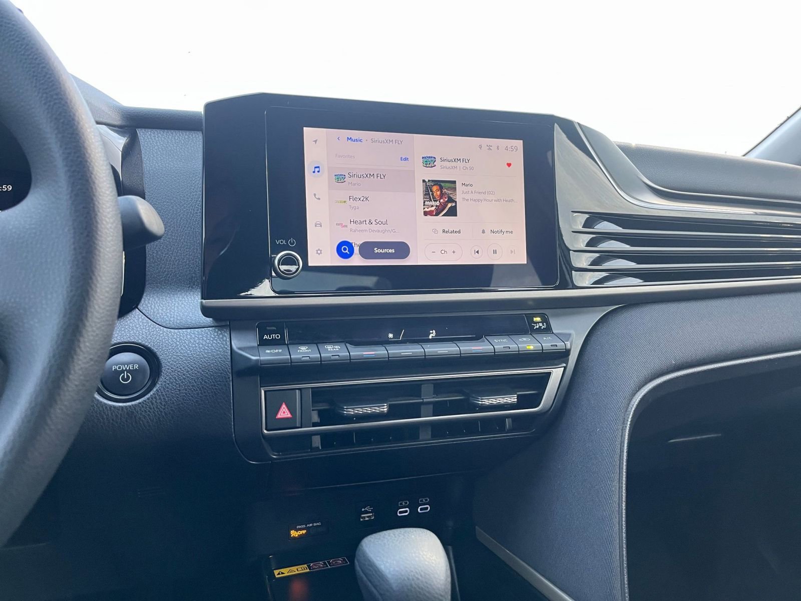 Used 2025 Toyota Camry LE image 18