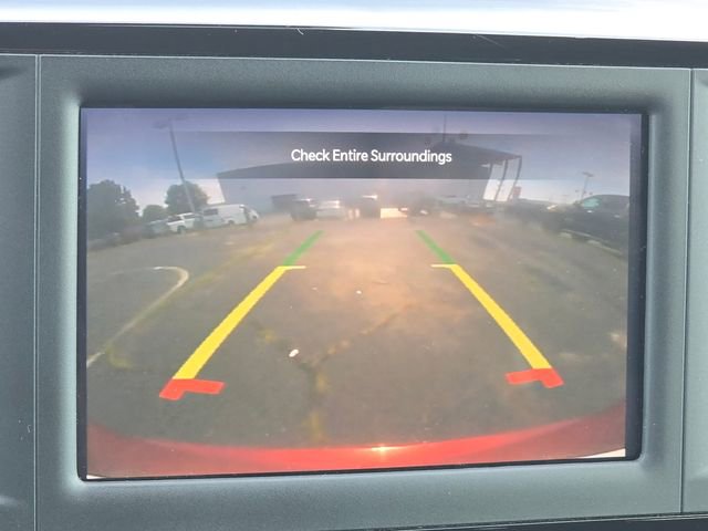 Used 2023 Chrysler Voyager LX FWD image 18