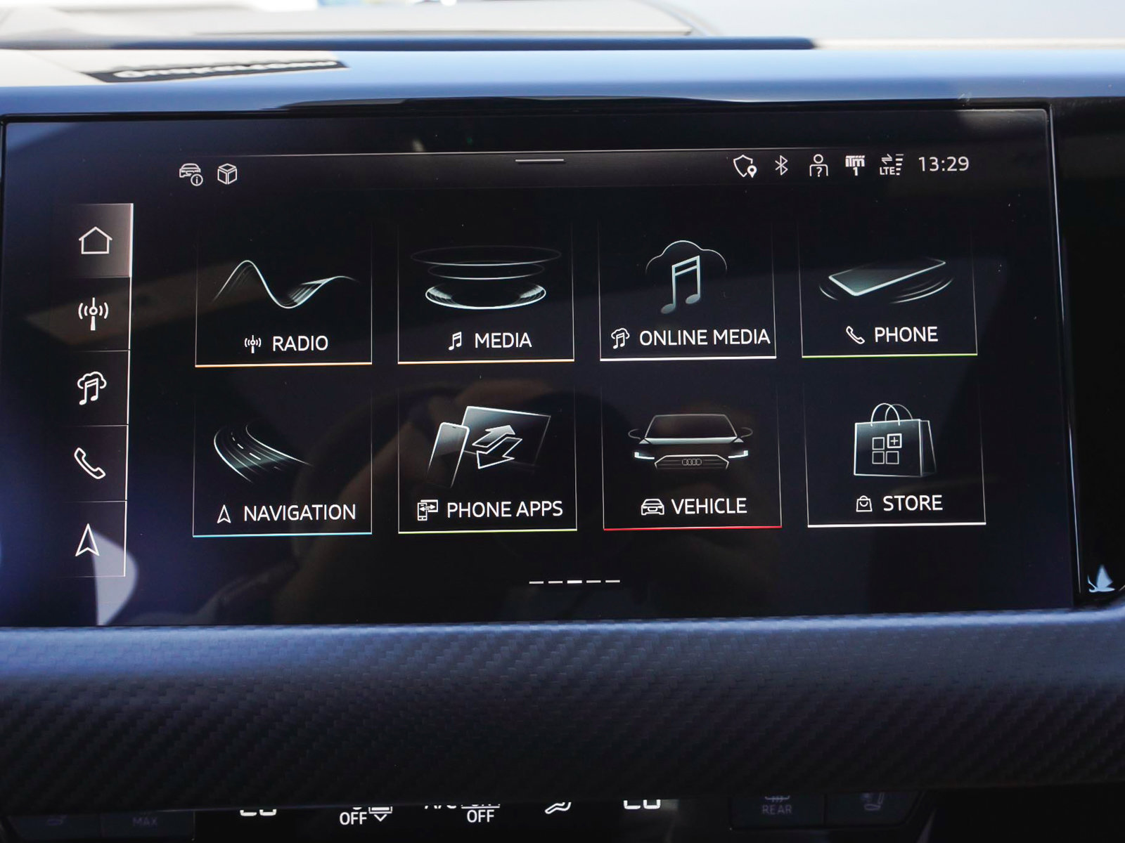 Used 2024 Audi e-tron GT Premium Plus AWD/4WD image 24