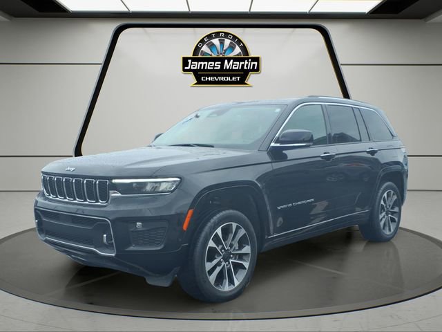 Used 2023 Jeep Grand Cherokee Overland image 1