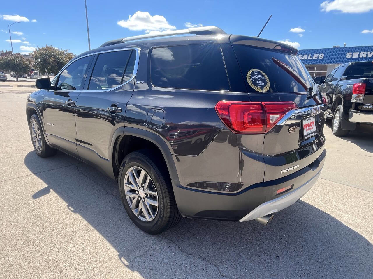 Used 2018 GMC Acadia SLT image 13