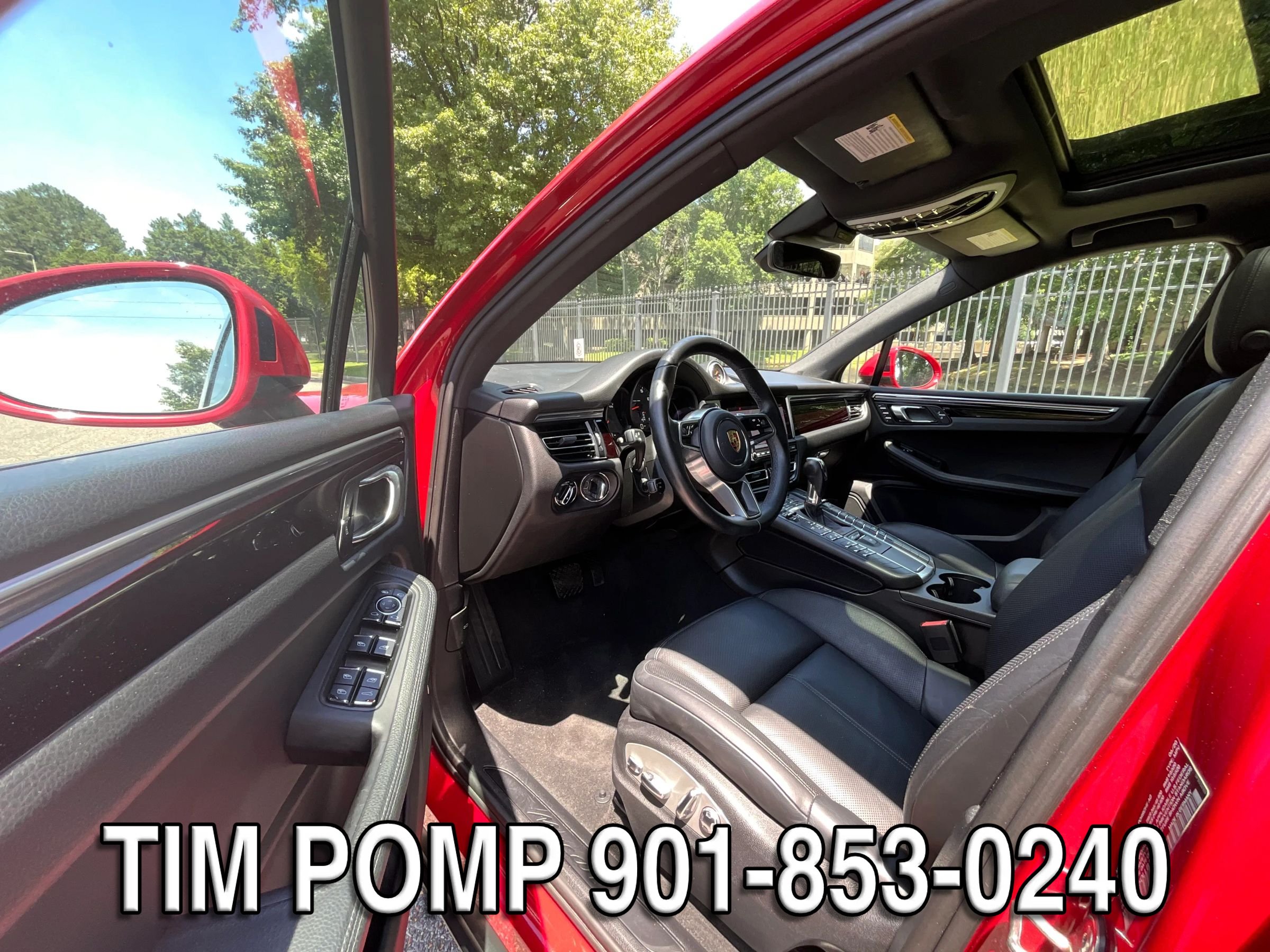 Used 2020 Porsche Macan w/ Premium Package Plus AWD/4WD image 9