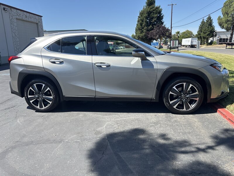 Used 2020 Lexus UX 200 w/ Accessory Package FWD image 14