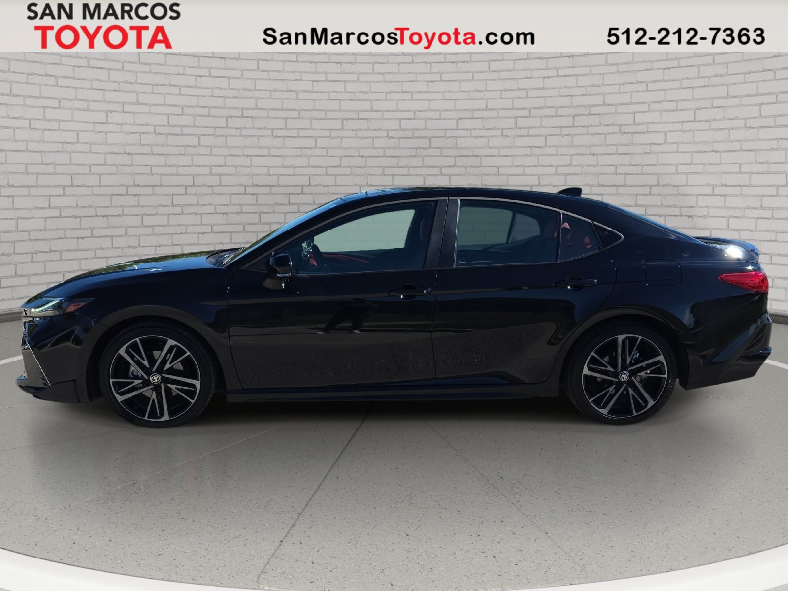 Used 2026 Toyota Camry XSE w/ Premium Package FWD image 9