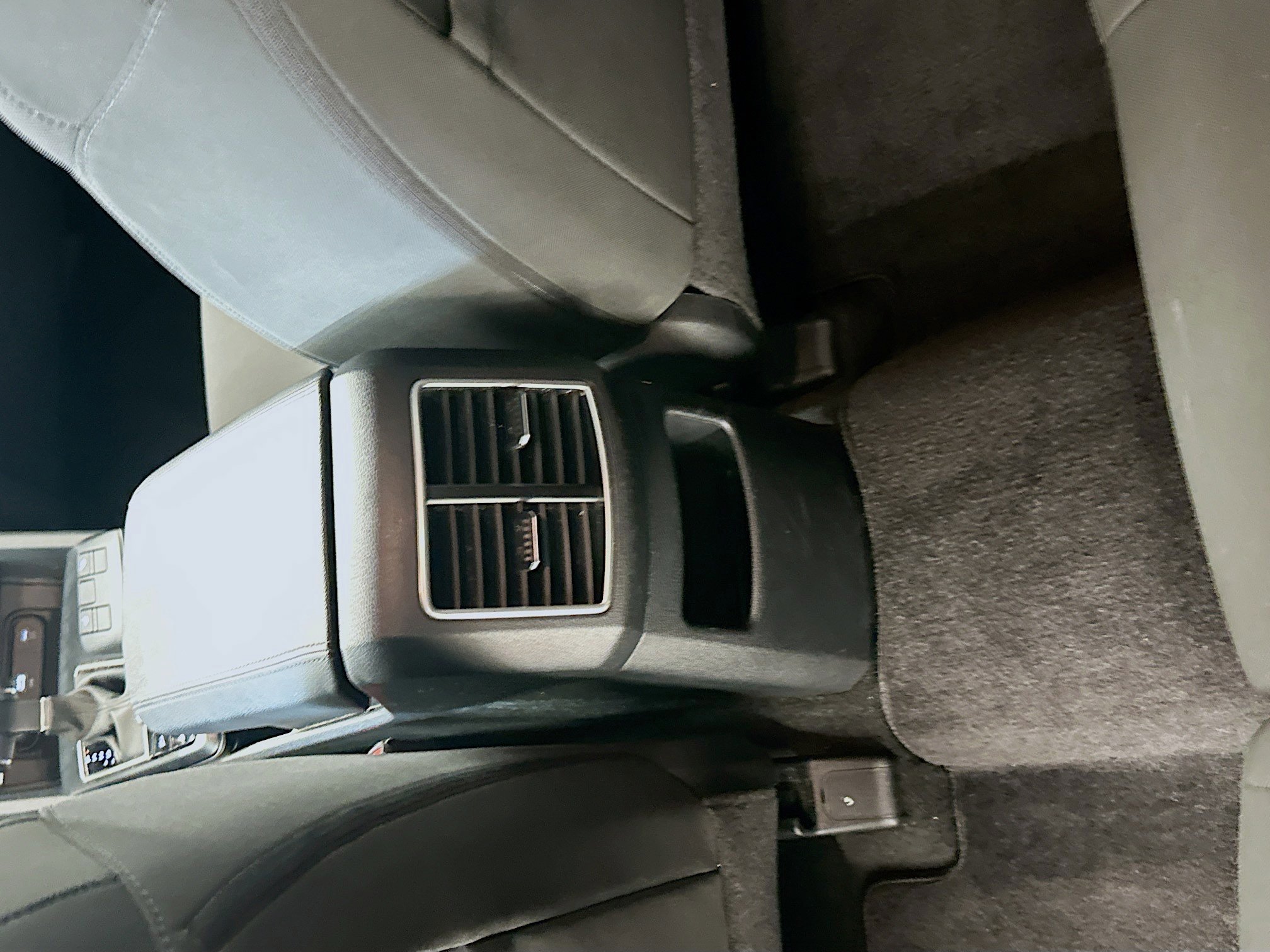 Used 2025 Kia Sportage LX AWD/4WD image 27